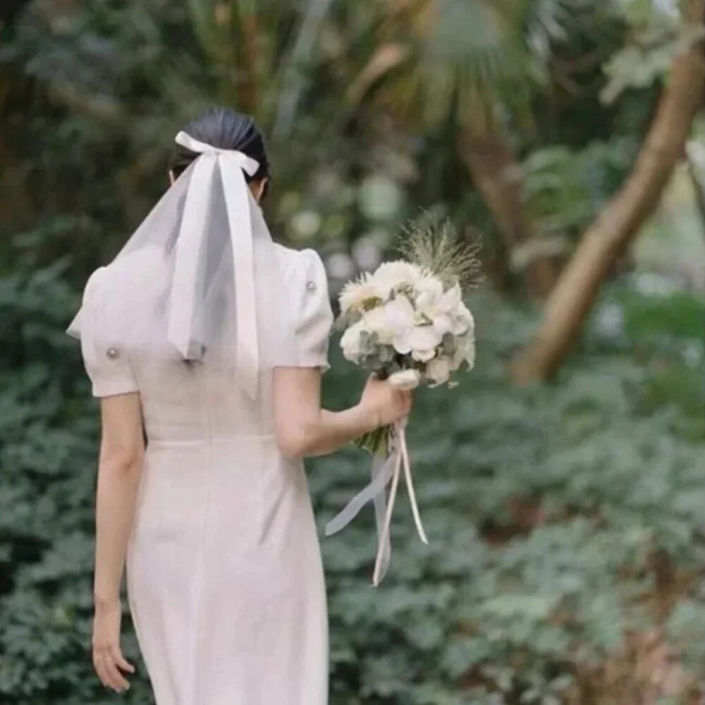 Short Wedding Veil with Slim Silk Bow